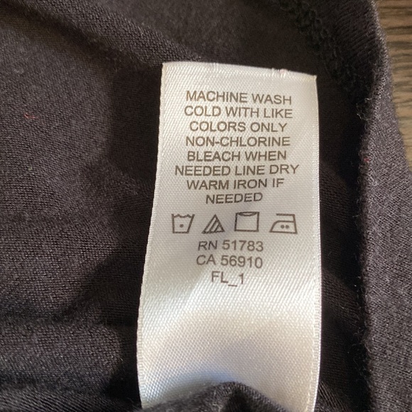 Maurice’s crewneck blouse. Long semi-sheer sleeves. Black. Size XXL. - Picture 16 of 16